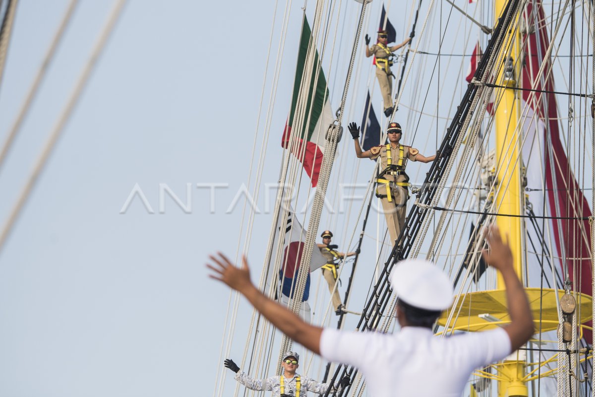 Kri Bima Suci Tiba Di Malaysia Antara Foto