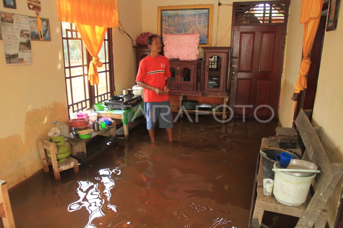 Banjir Di Aceh Barat Meluas Antara Foto