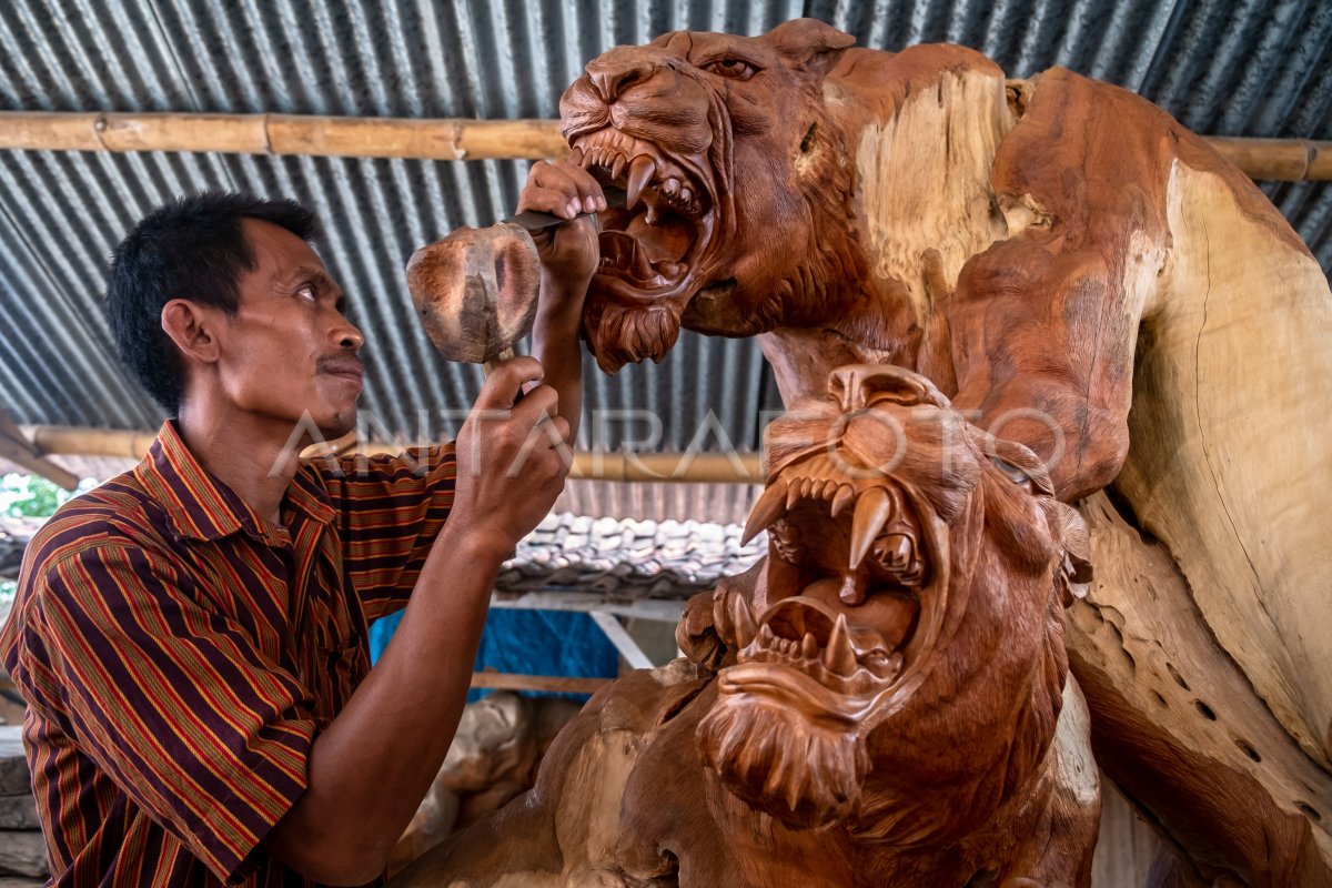 Kerajinan Akar Pohon Jati Antara Foto