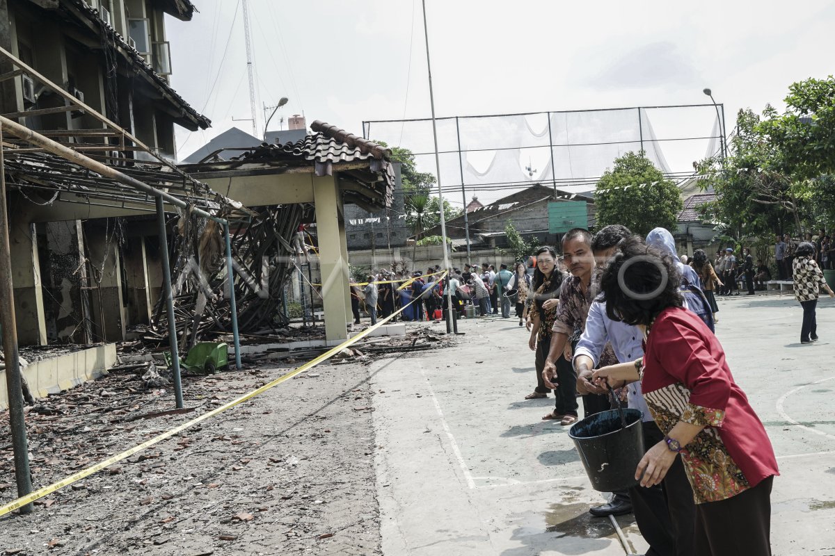 SMK YADIKA BEKASI KEMBALI TERBAKAR ANTARA Foto