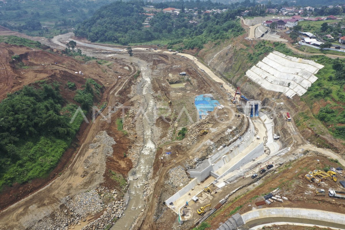 Pembangunan Bendungan Ciawi Antara Foto