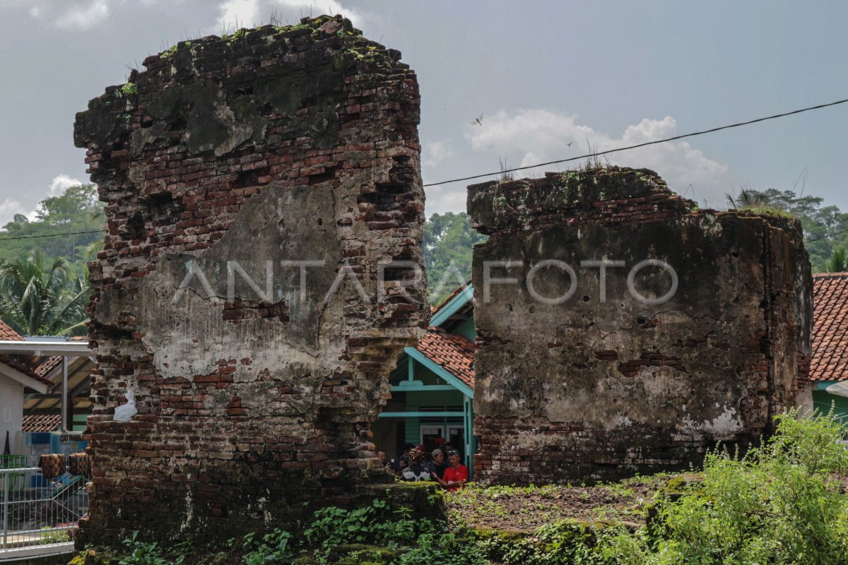 SITUS KERAJAAN KERATON SUKAPURA ANTARA Foto