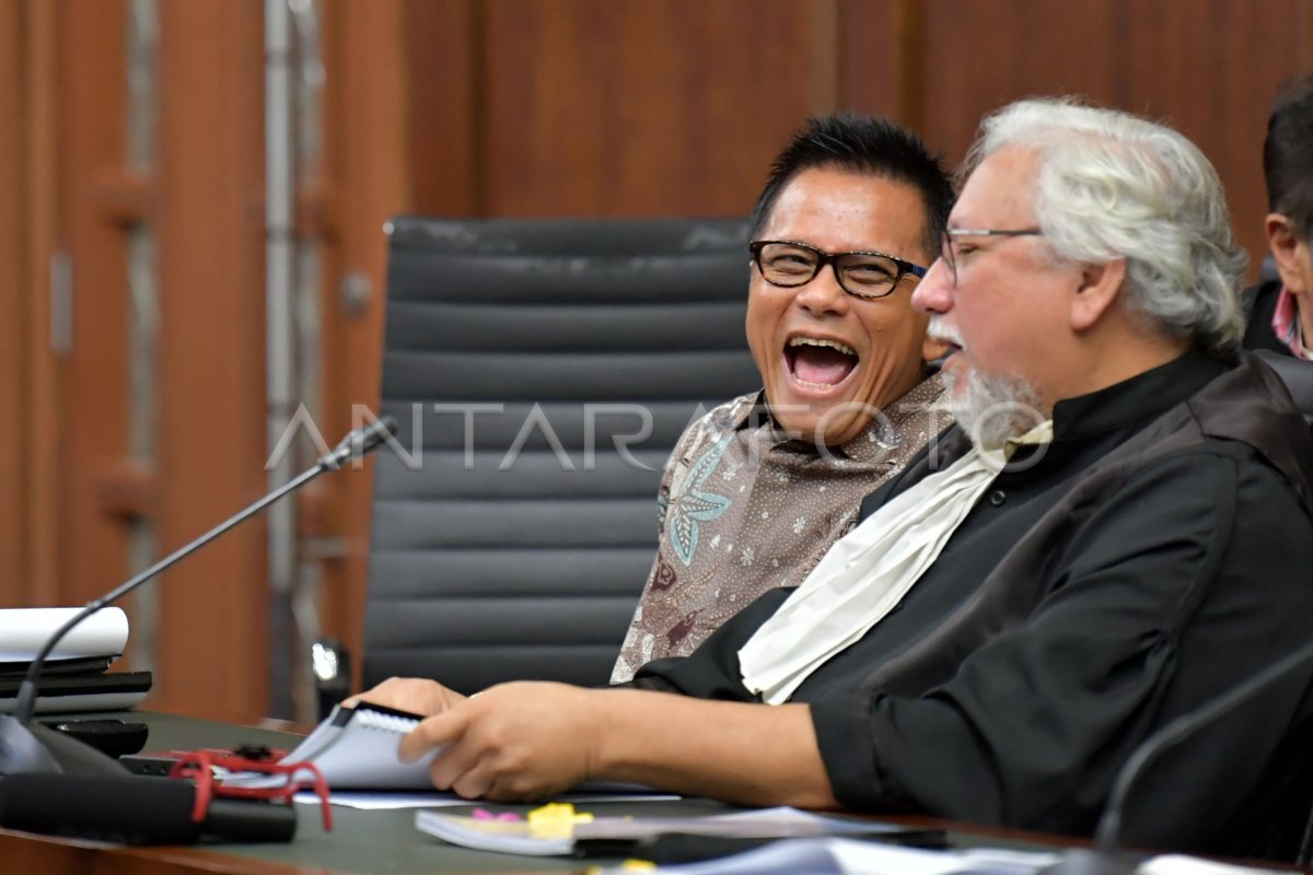 Sidang Suap Pengadaan Pesawat Garuda Antara Foto