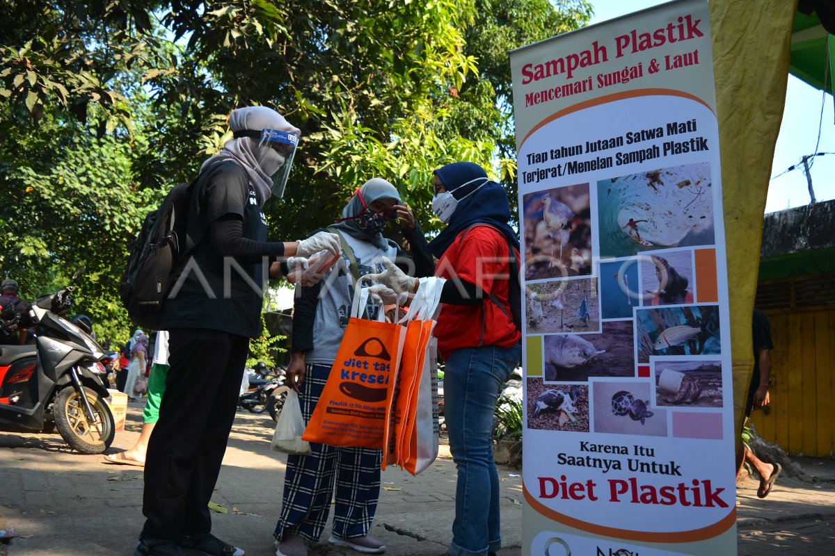 SOSIALISASI PENGURANGAN SAMPAH PLASTIK ANTARA Foto