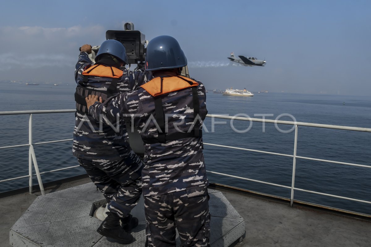 LATIHAN TEMPUR TNI AL ANTARA Foto