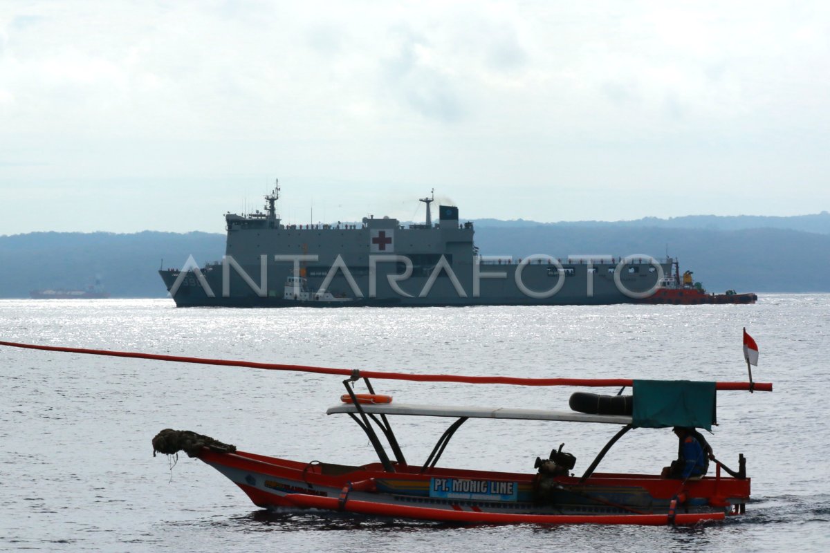 KRI DR SOEHARSO BERSANDAR DI BANYUWANGI ANTARA Foto