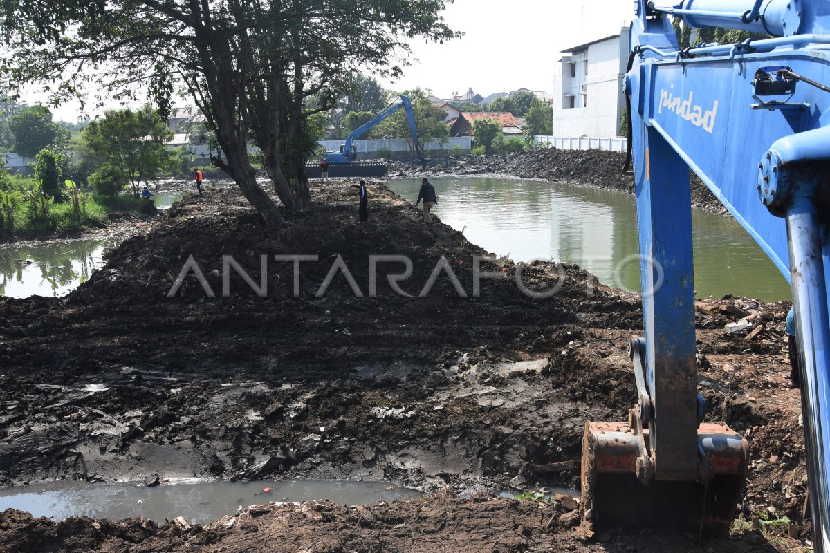 PEMBANGUNAN WADUK PILAR JATI ANTARA Foto