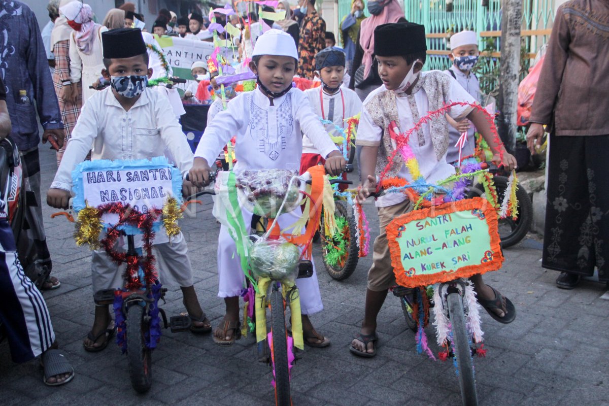 PAWAI HARI SANTRI ANTARA Foto