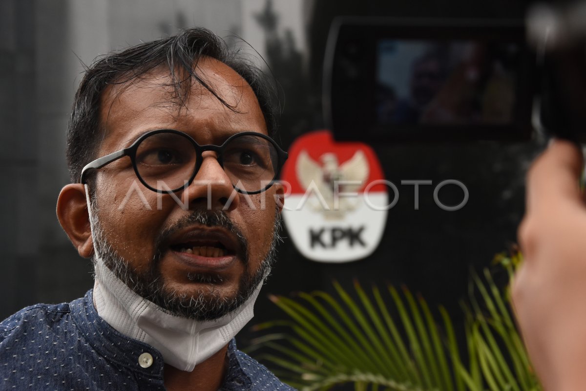 Haris Azhar Laporkan Kasus Dugaan Korupsi Di Timika Antara Foto