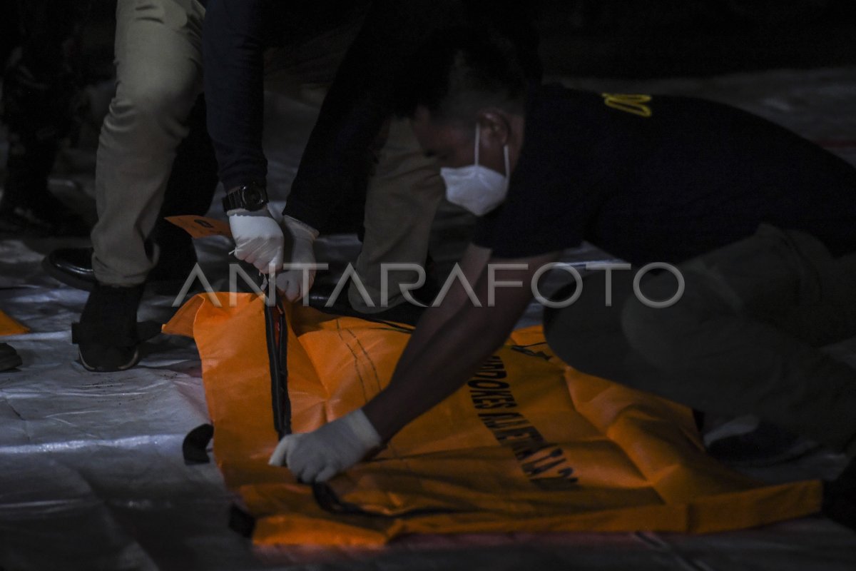 Temuan Bagian Korban Sriwijaya Air Sj Antara Foto