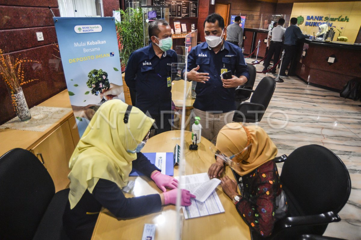 PELUNCURAN PRODUK IHSAN BANK BUKOPIN SYARIAH ANTARA Foto