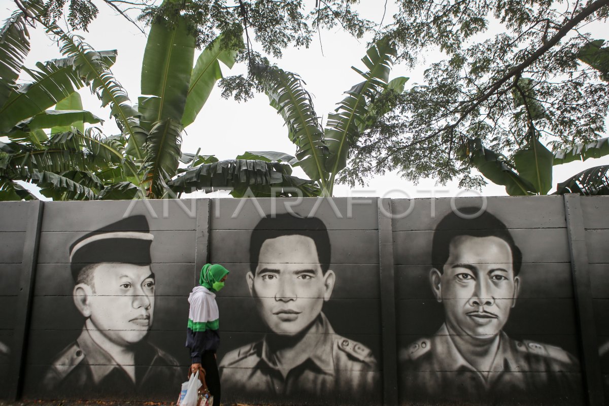 Mural Bertema Pahlawan Nasional Antara Foto