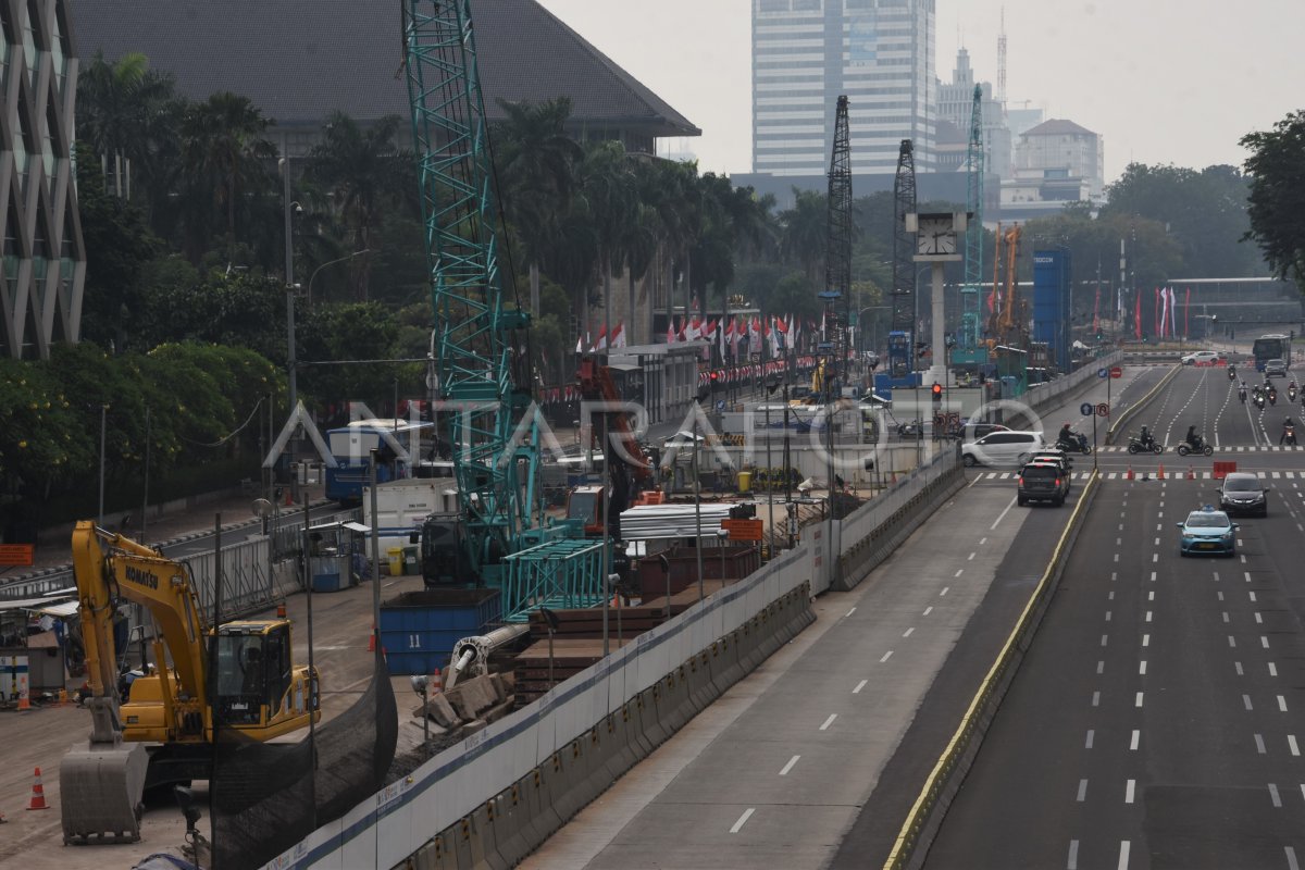 Rekayasa Lalu Lintas Di Jalan Mh Thamrin Antara Foto