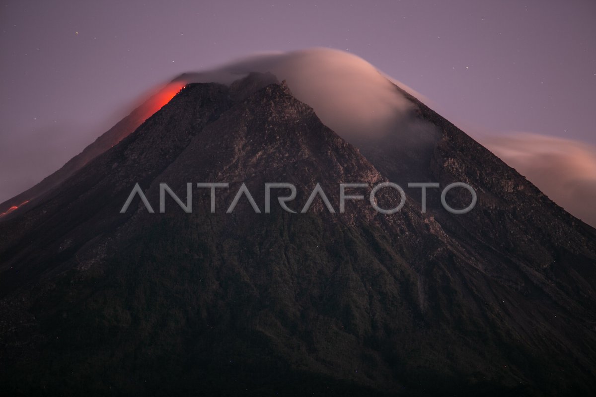 AKTIVITAS GUNUNG MERAPI ANTARA Foto