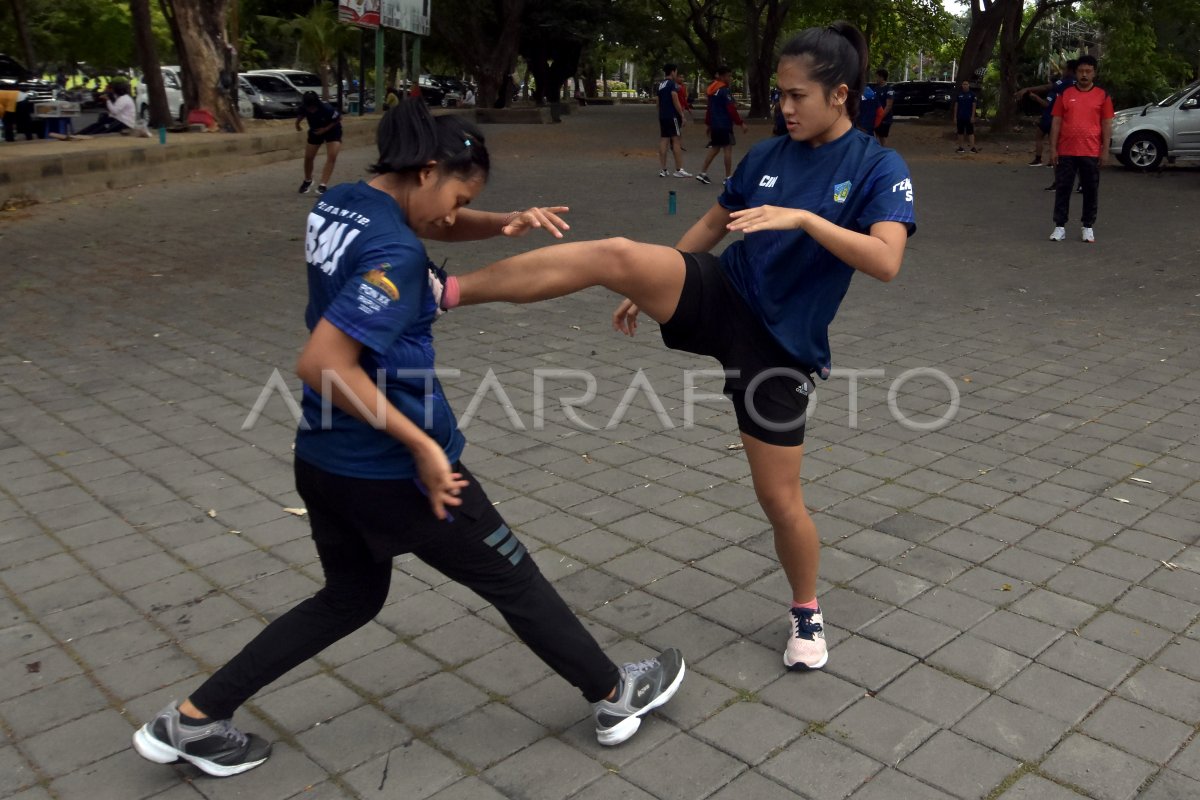 ATLET PENCAK SILAT BALI LATIHAN PERSIAPAN PON XX PAPUA ANTARA Foto