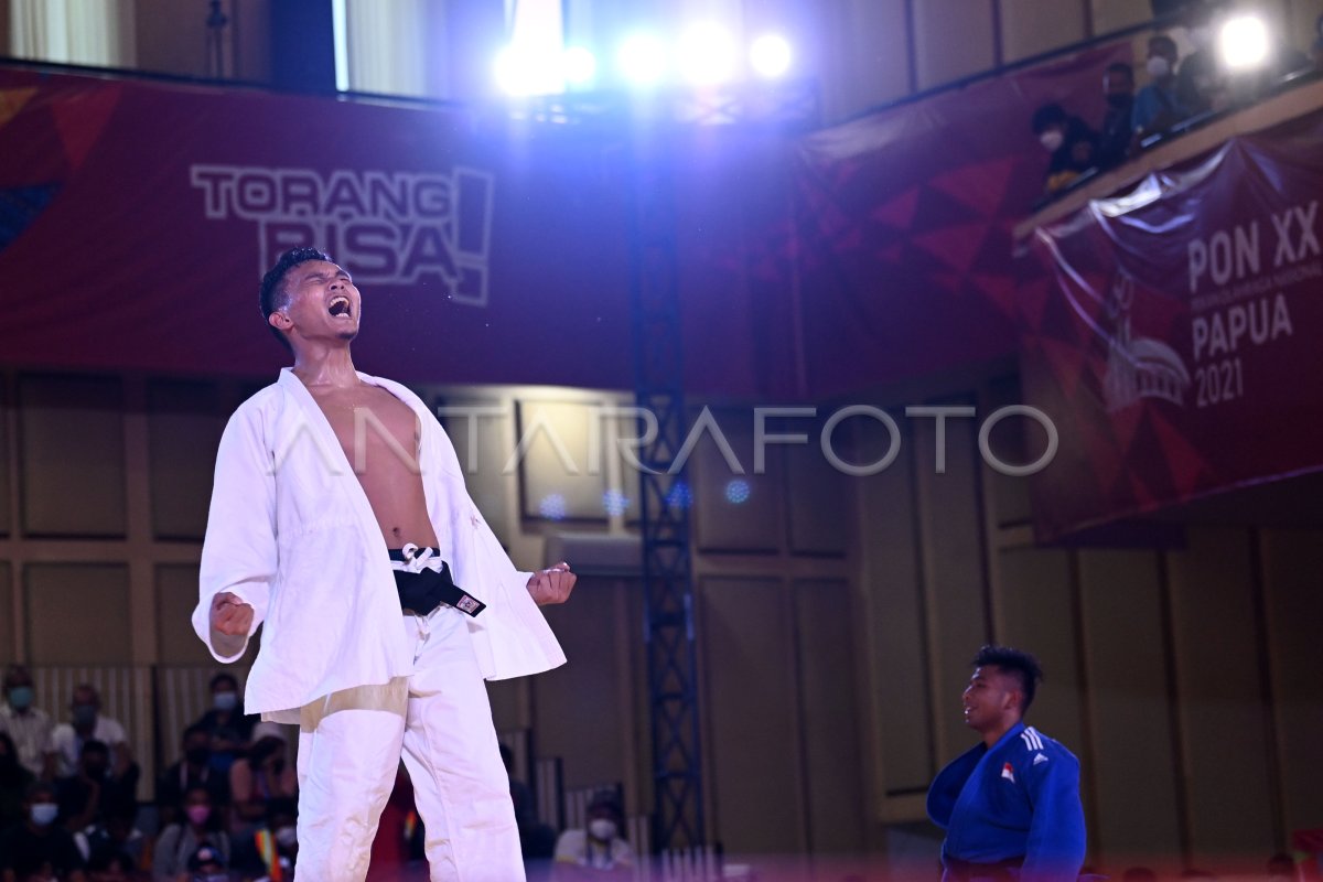 JUDOKA DKI JAKARTA RAIH MEDALI EMAS PON PAPUA ANTARA Foto