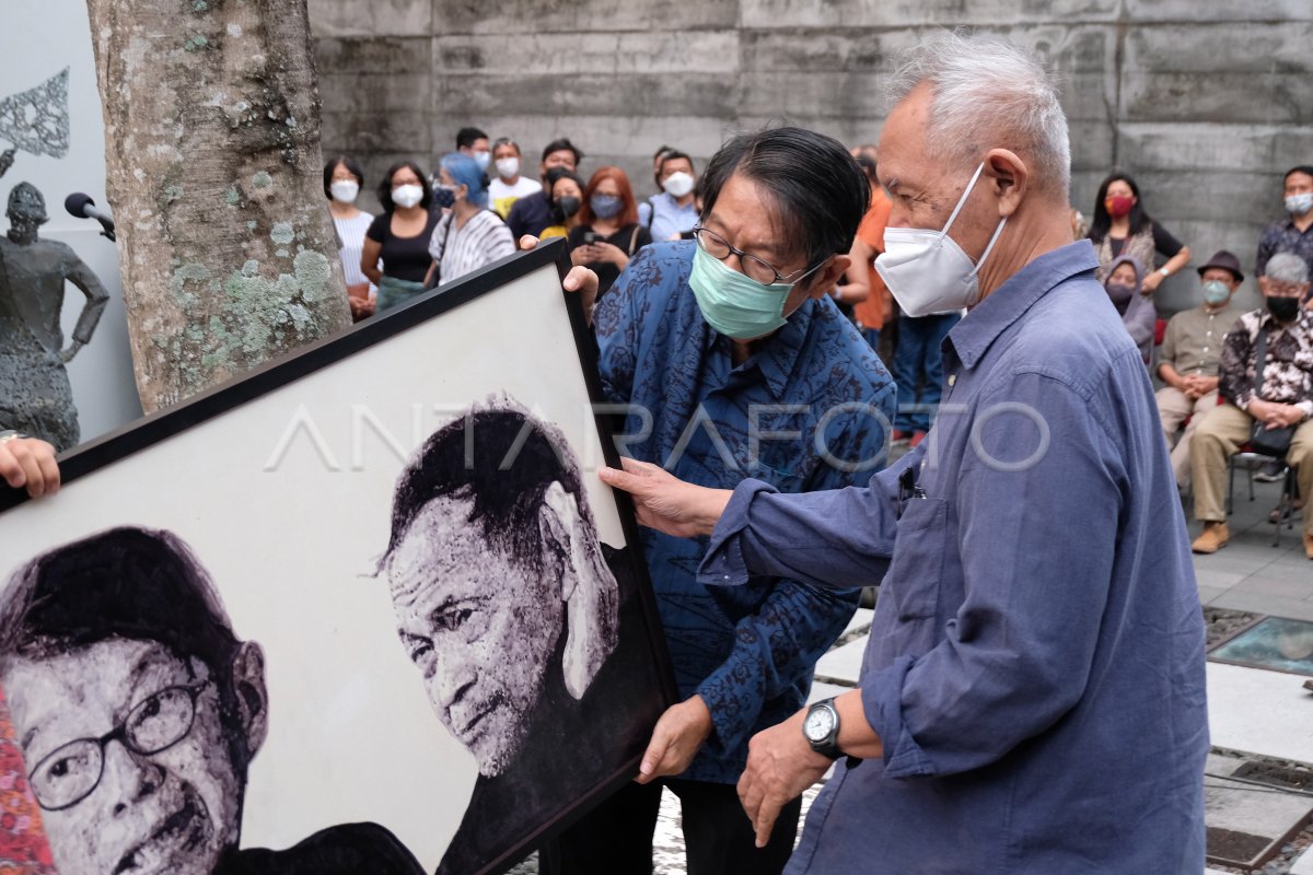 Pameran Seni Rupa Goenawan Mohamad Antara Foto