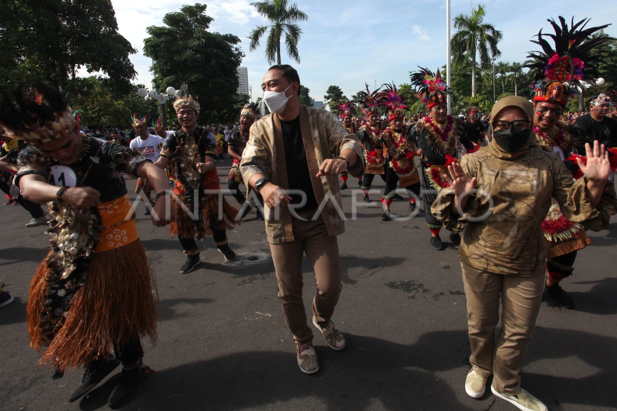 PERINGATAN HARI IBU DI BALAI KOTA SURABAYA ANTARA Foto