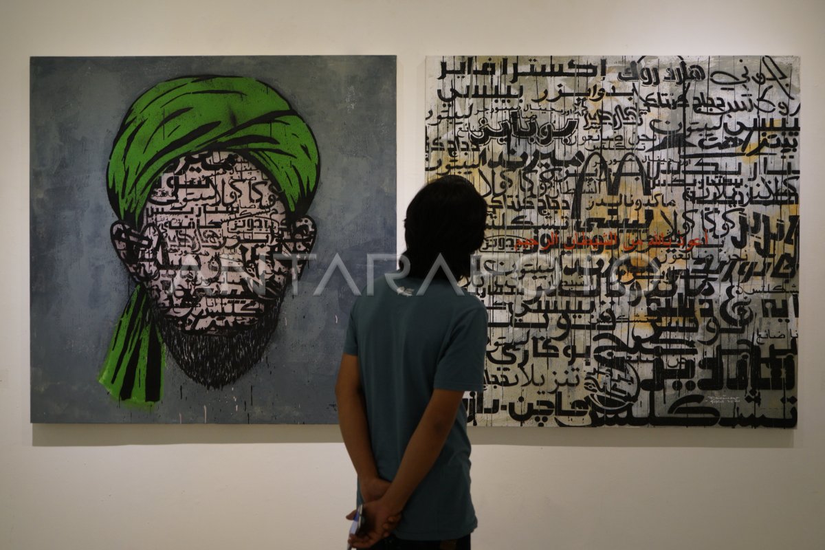 Pameran Seni Potret Kyai Antara Foto