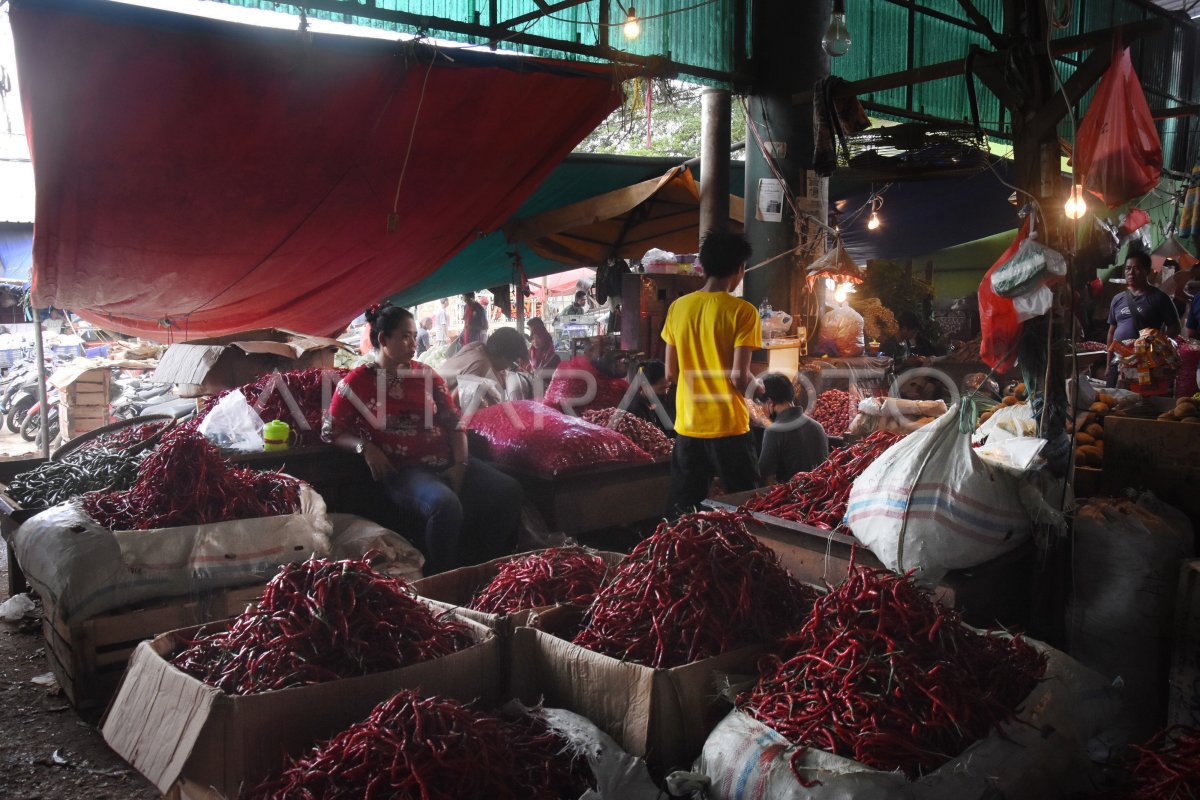 RENCANA REVITALISASI PASAR INDUK KRAMAT JATI ANTARA Foto