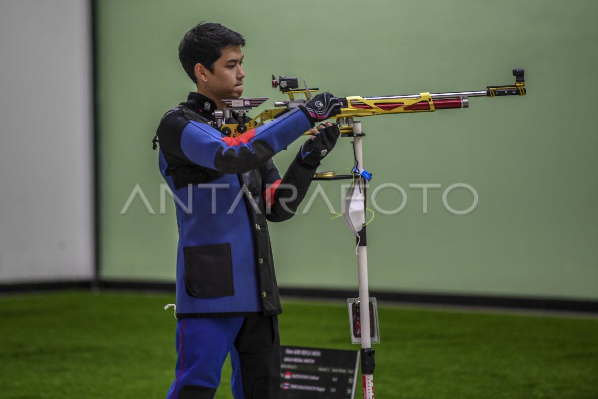 Final Menembak Meter Air Rifle Man Issf Grand Prix Rifle Antara Foto