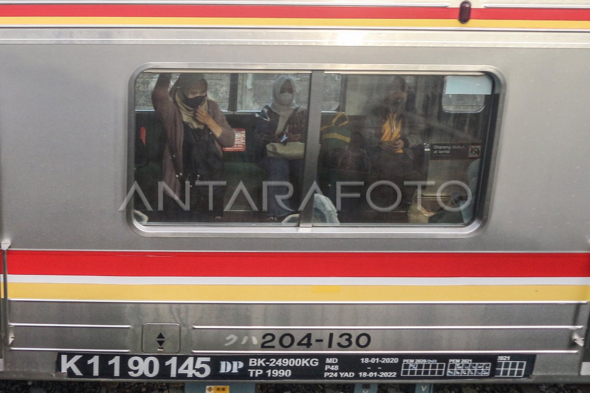 JUMLAH PENUMPANG KRL JABODETABEK MENURUN ANTARA Foto