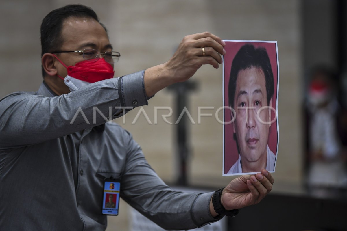 PENGUNGKAPAN PENIPUAN DAN PENGGELAPAN DANA KSP INDOSURYA CIPTA ANTARA