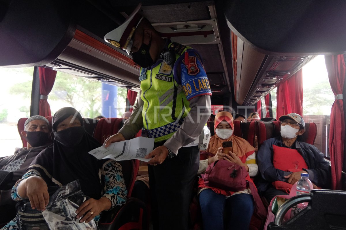 ARUS MUDIK DI TERMINAL MENGWI BALI ANTARA Foto