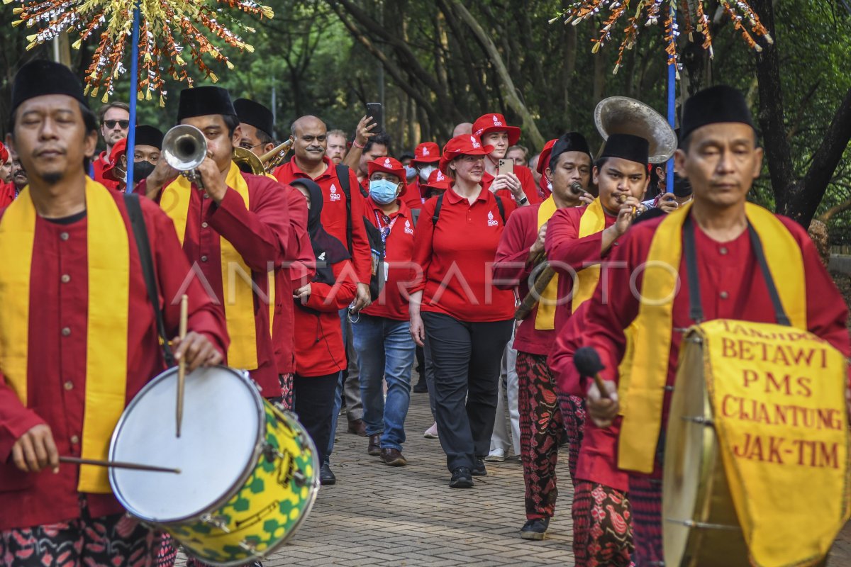 DELEGASI EDM CSWG KUNJUNGI TAMAN WISATA ALAM MANGROVE ANTARA Foto