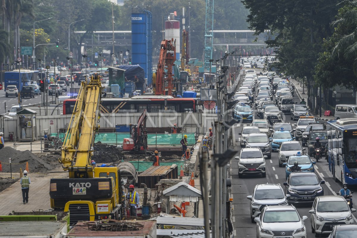 PROGRES PEMBANGUNAN MRT THAMRIN MONAS ANTARA Foto