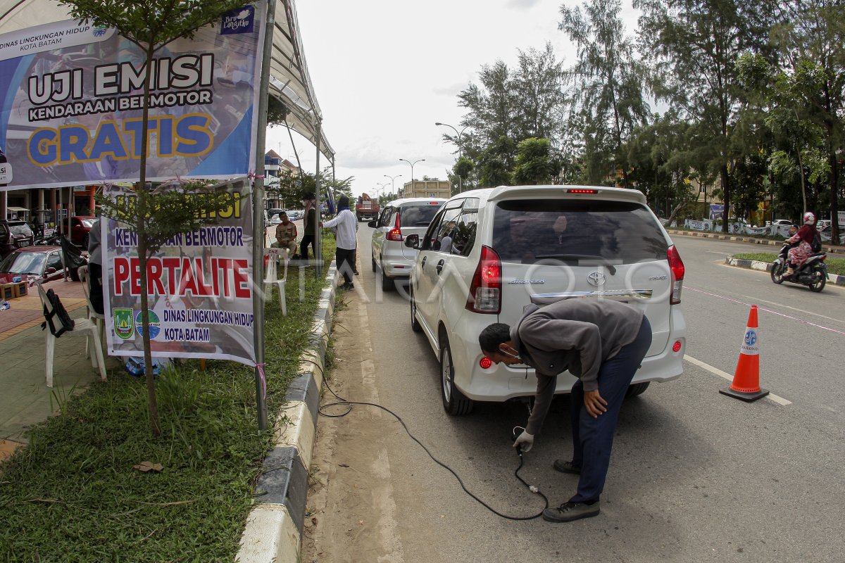 UJI EMISI GRATIS KENDARAAN BERMOTOR DI BATAM ANTARA Foto