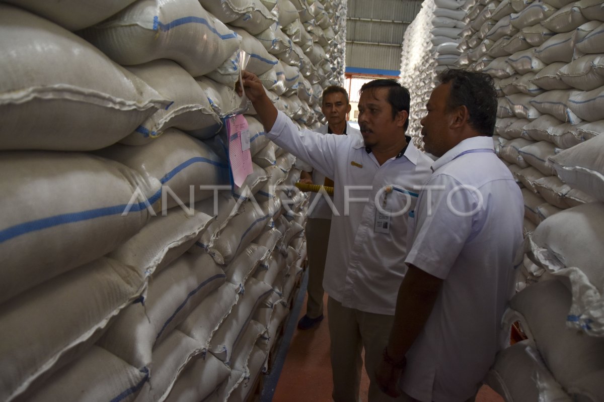 Stok Beras Bulog Di Priangan Timur Aman Hingga Akhir Tahun Antara Foto