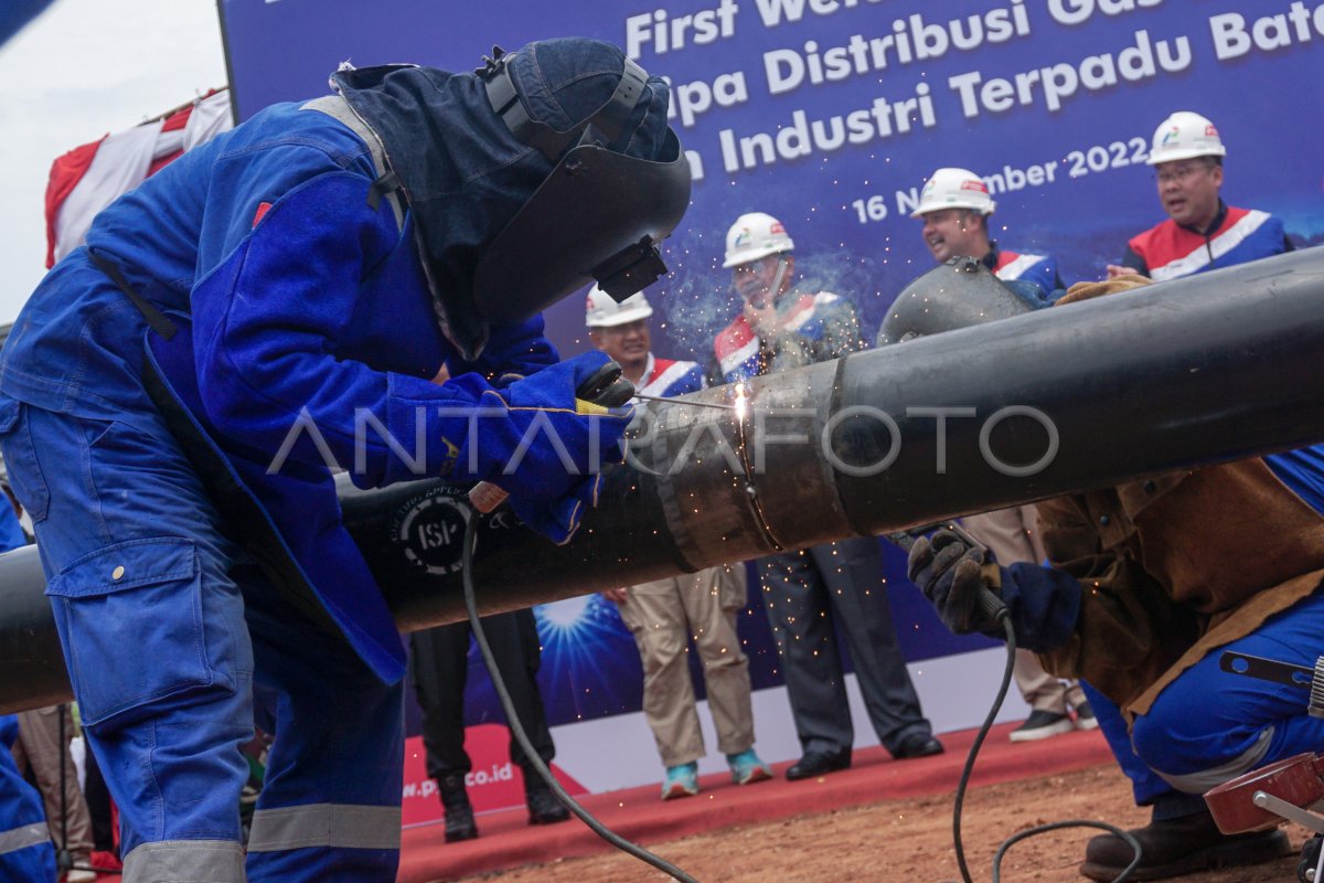 Pembangunan Infrastruktur Jaringan Pipa Gas Bumi Di Kitb Antara Foto