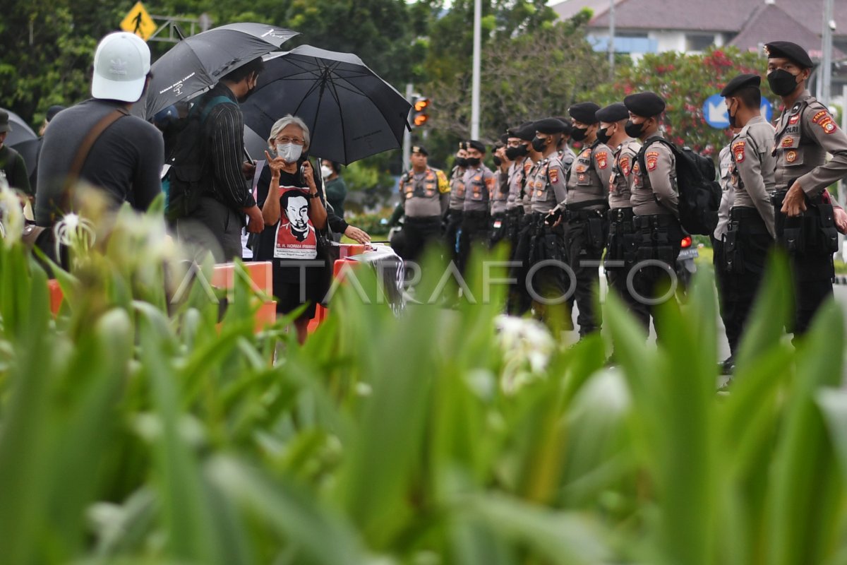 Aksi Kamisan Ke Antara Foto