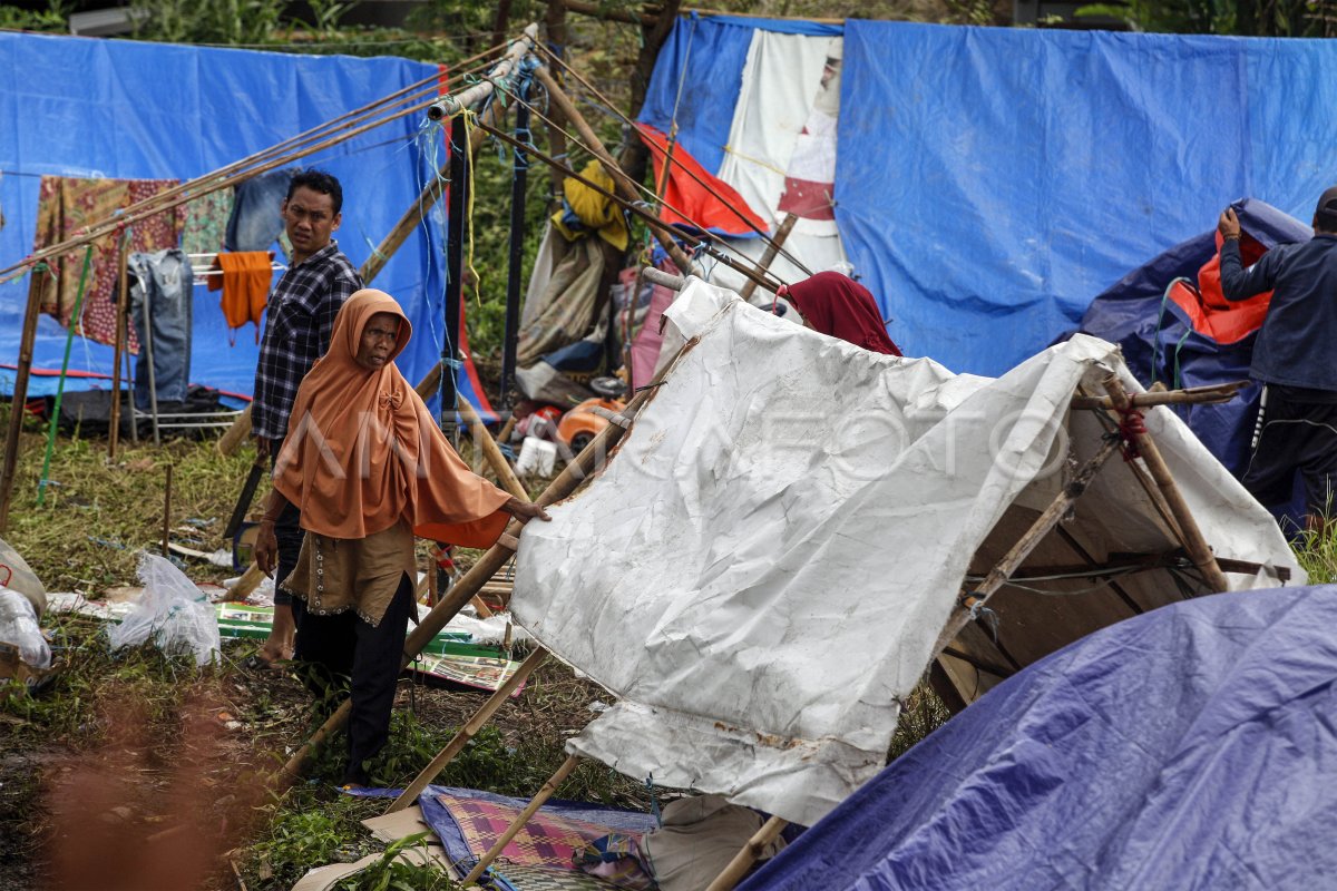 PENDATAAN PENGUNGSI KORBAN GEMPA CIANJUR ANTARA Foto