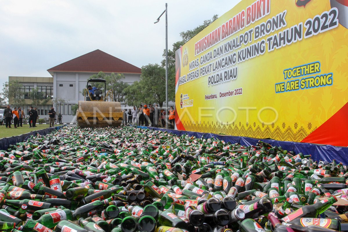 Pemusnahan Barang Bukti Polda Riau Antara Foto