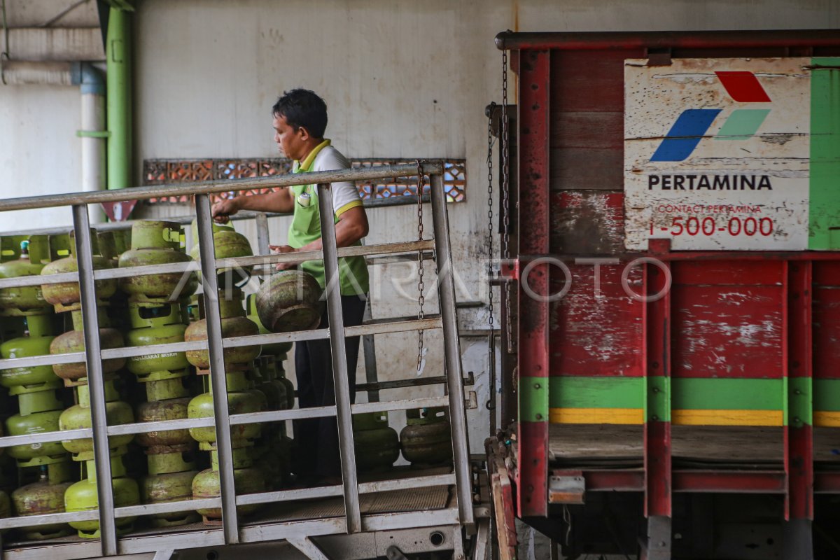 RENCANA PEMBELIAN ELPIJI SUBSIDI MENGGUNAKAN KTP ANTARA Foto