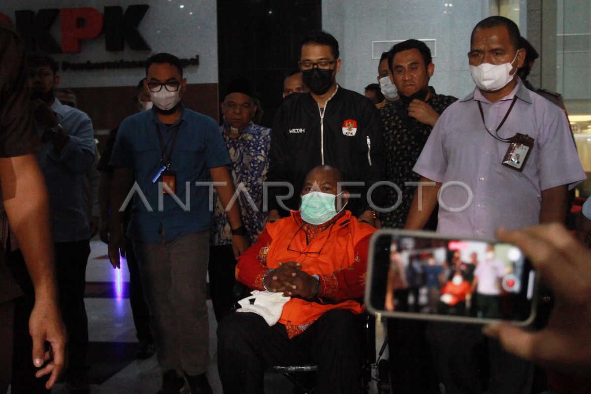 Lukas Enembe Ditahan Kpk Antara Foto