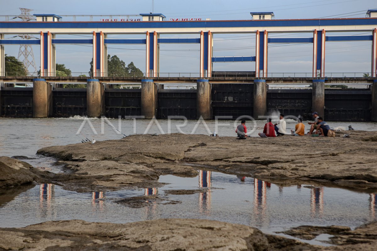 Upaya Pengendalian Banjir Antara Foto