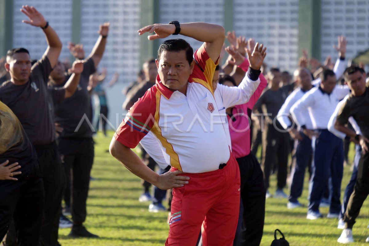 Olahraga Bersama Panglima Tni Di Bali Antara Foto