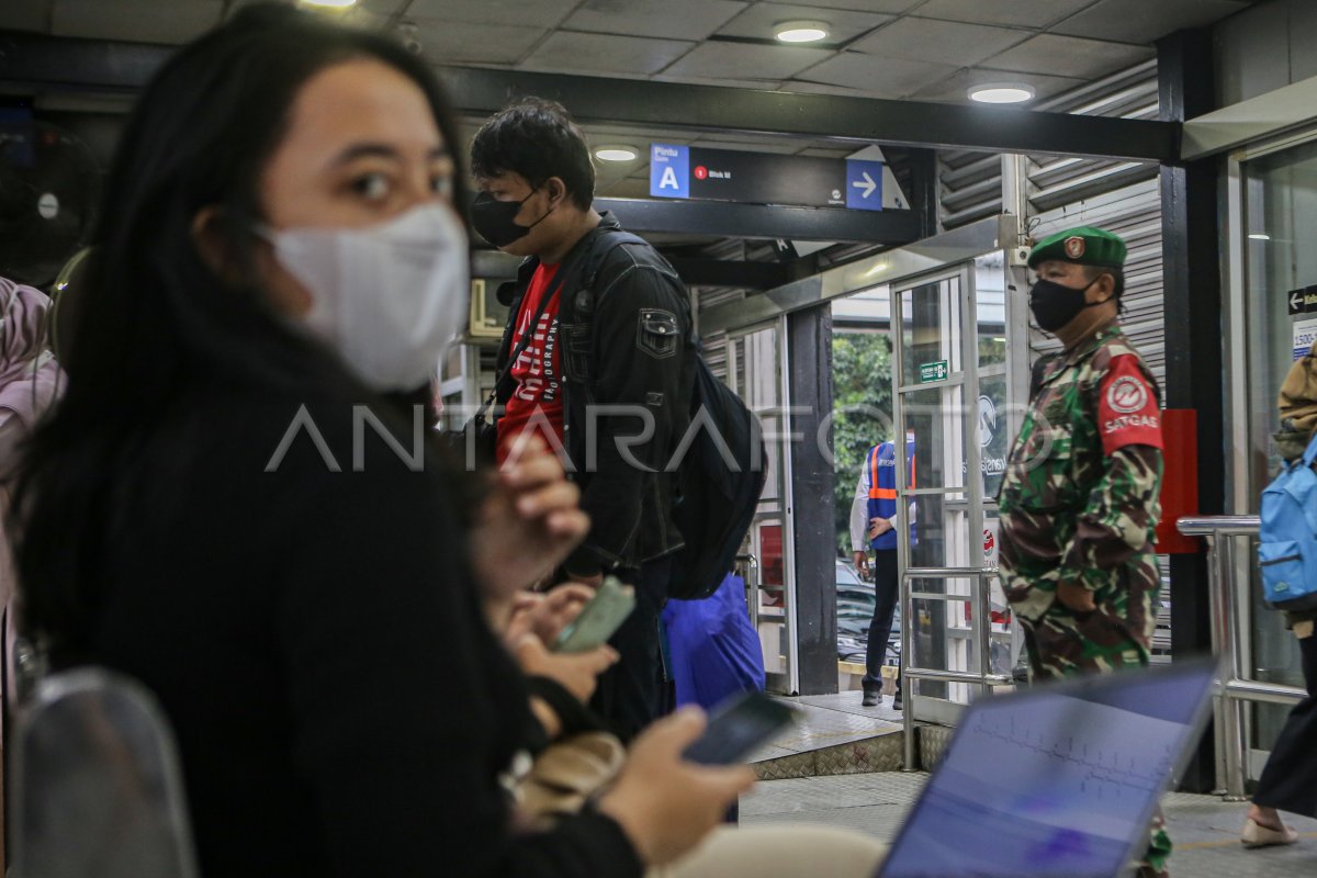 ANTISIPASI PELECEHAN SEKSUAL DI BUS TRANSJAKARTA ANTARA Foto