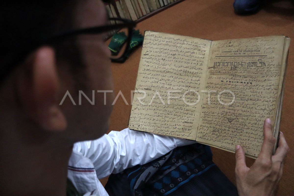 Perpustakaan Ponpes Tebuireng Jombang Antara Foto