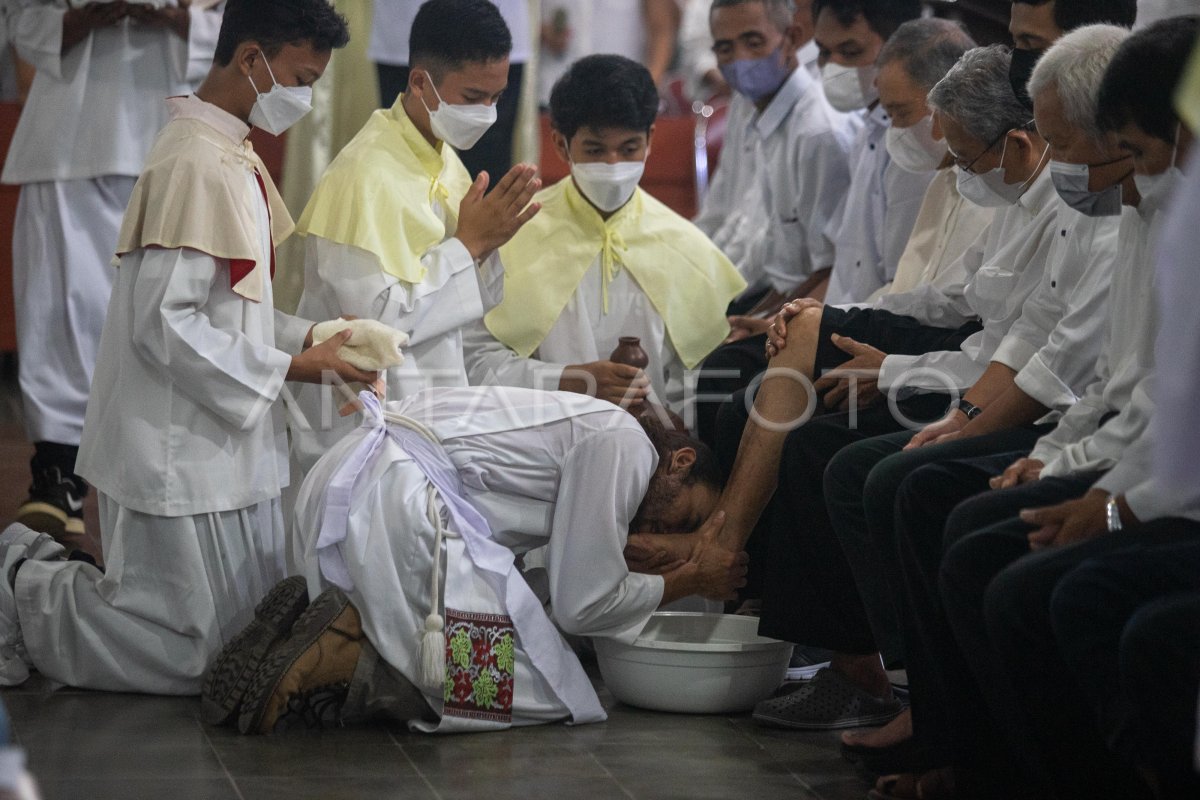 Misa Kamis Putih Di Yogyakarta Antara Foto