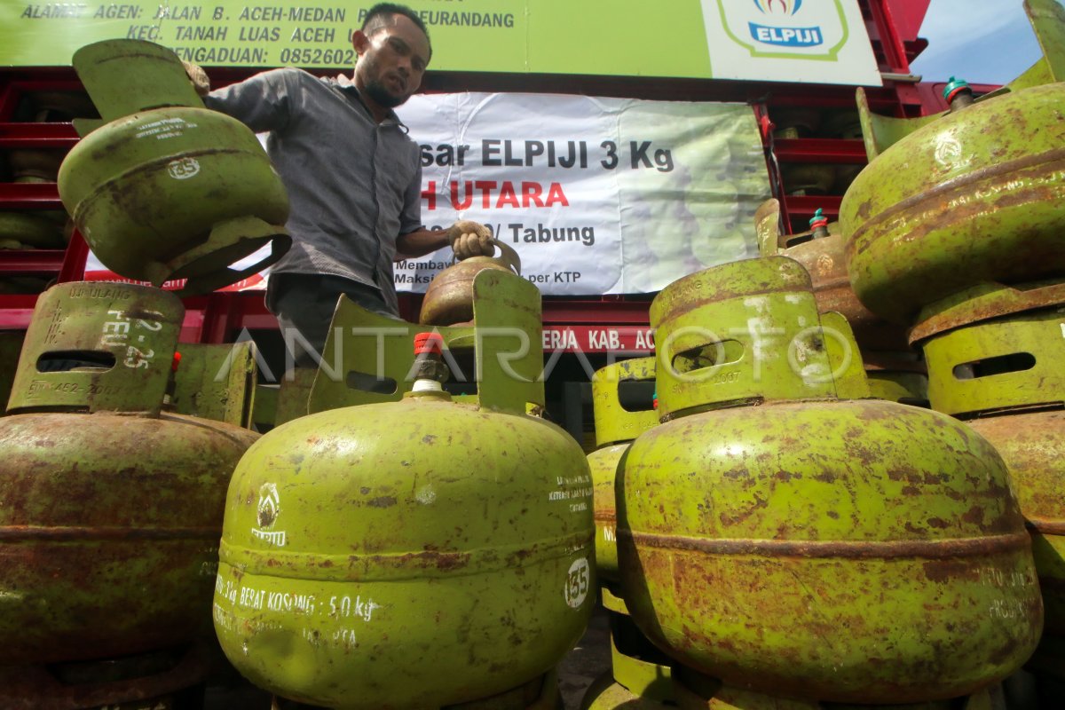 Operasi Pasar Elpiji 3 Kilogram Bersubsidi ANTARA Foto