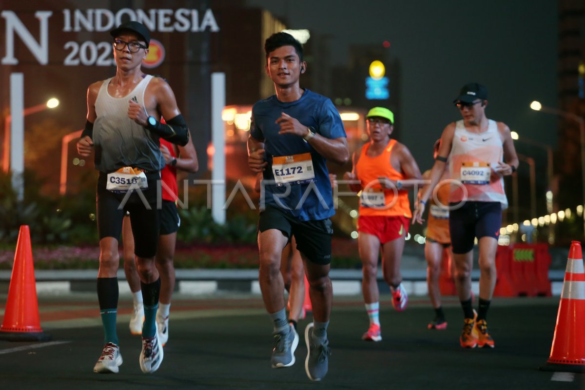 Lps Monas Half Marathon Antara Foto