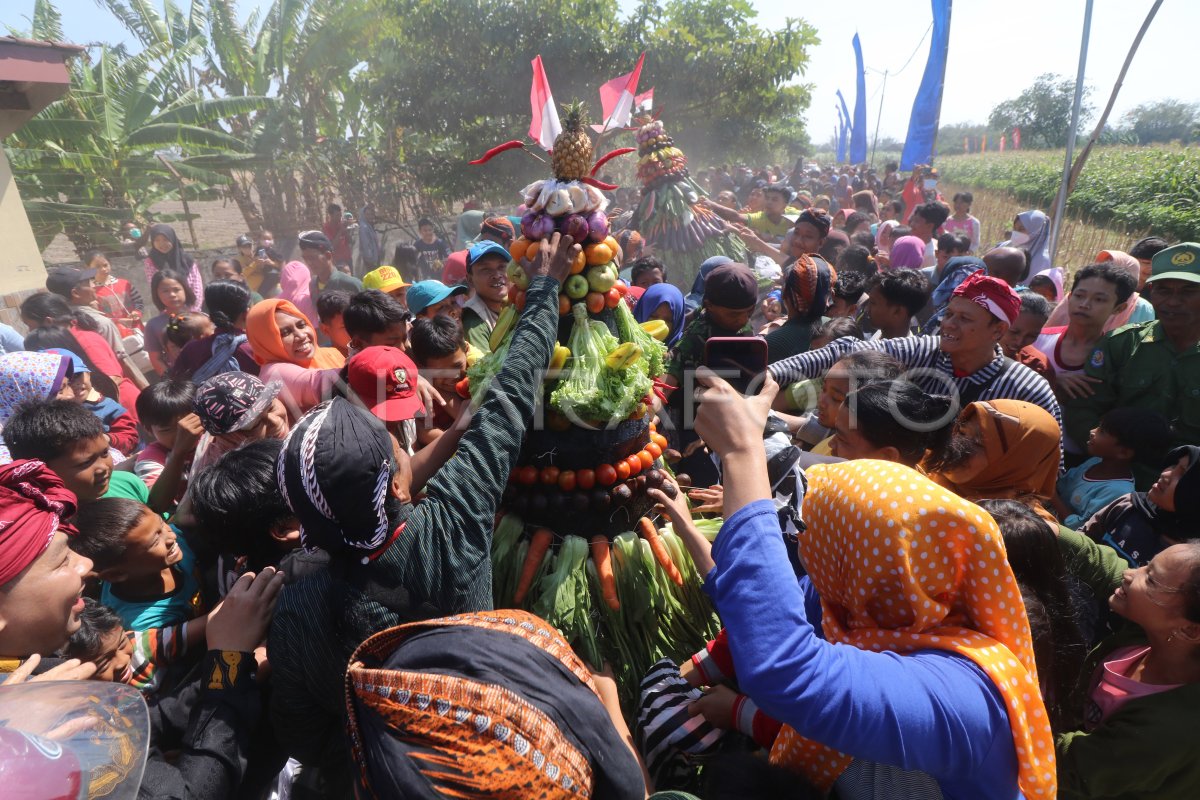 Kirab Dan Ritual Budaya Di Situs Calonarang ANTARA Foto