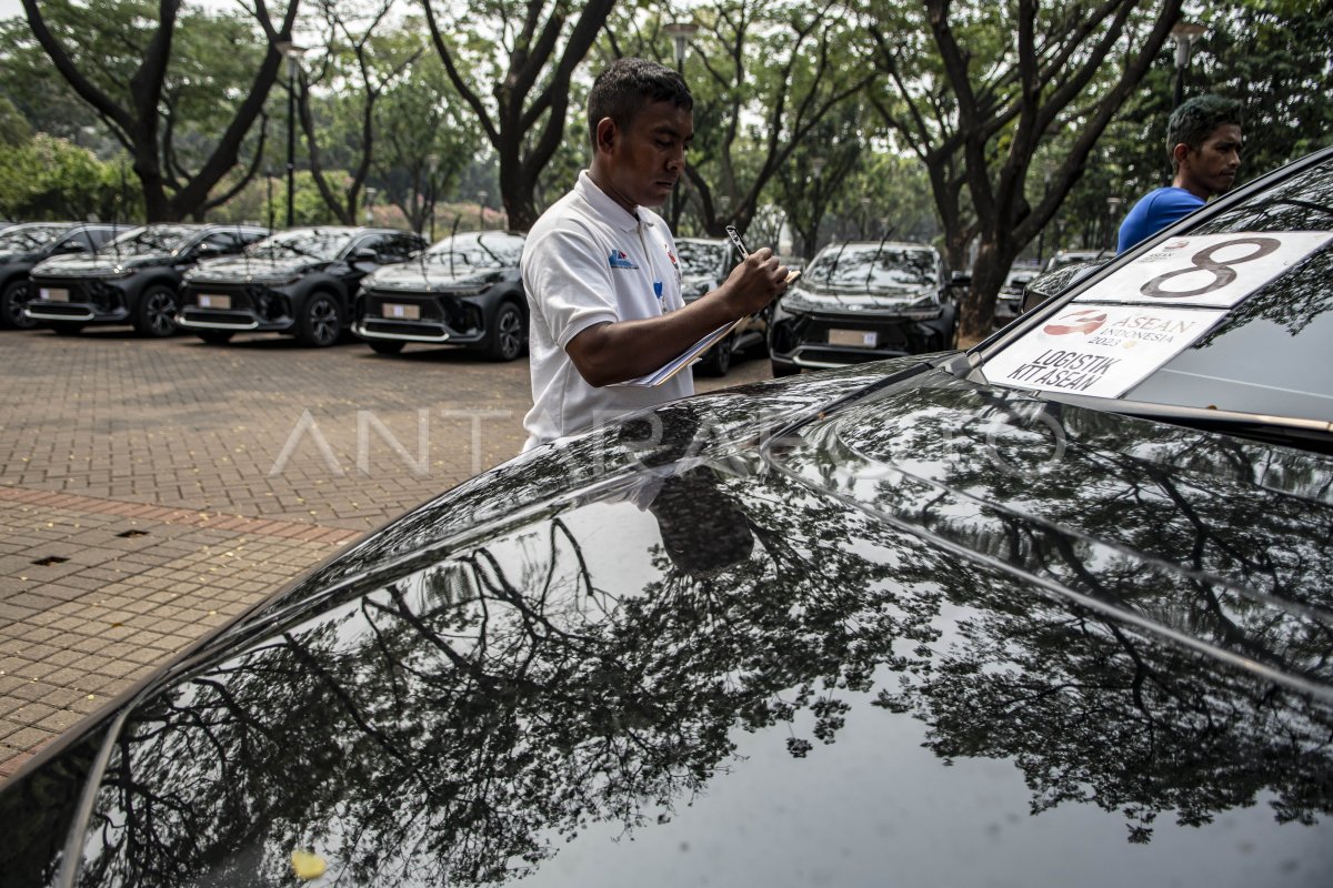 Mobil Listrik Sebagai Kendaraan Resmi KTT Ke 43 ASEAN ANTARA Foto