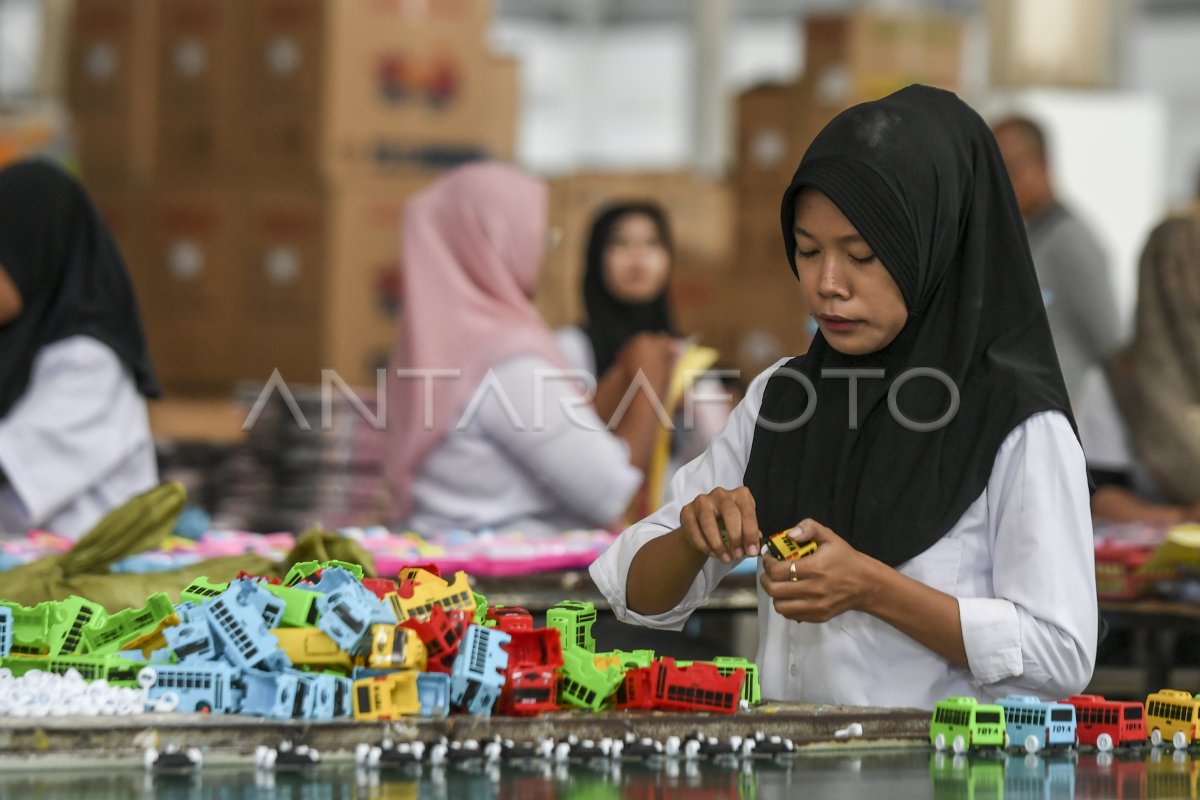 Aturan Baru Pajak Gaji Pekerja Antara Foto