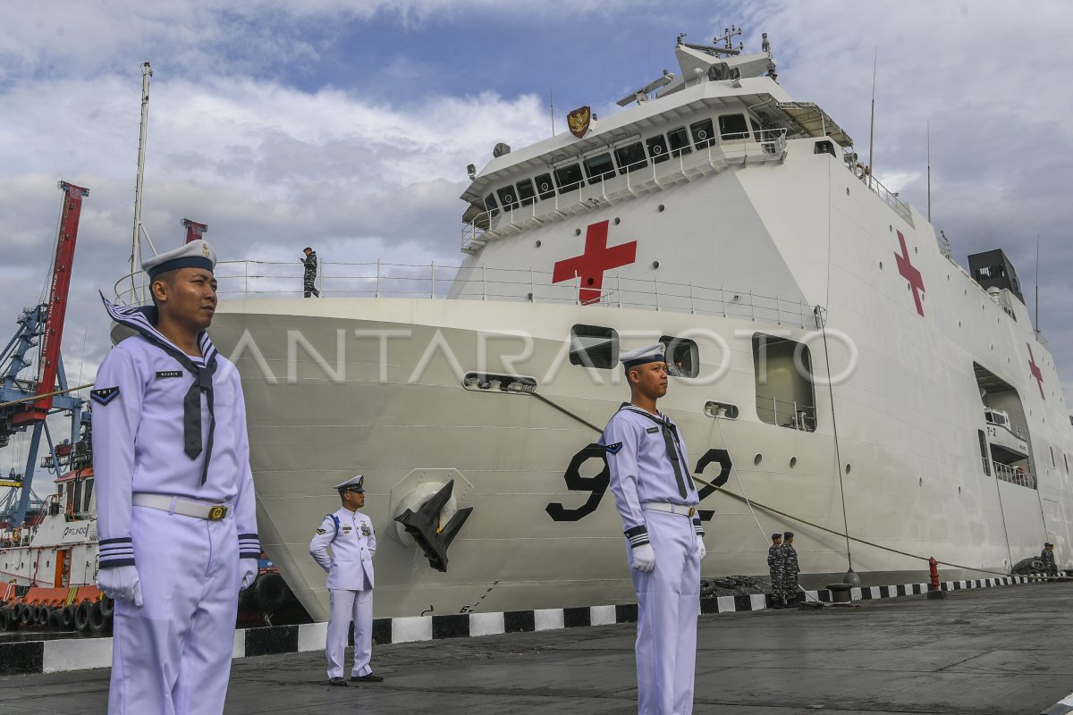 Menhan Berangkatkan Kapal Rs Tni Kri Radjiman Ke Palestina Antara Foto