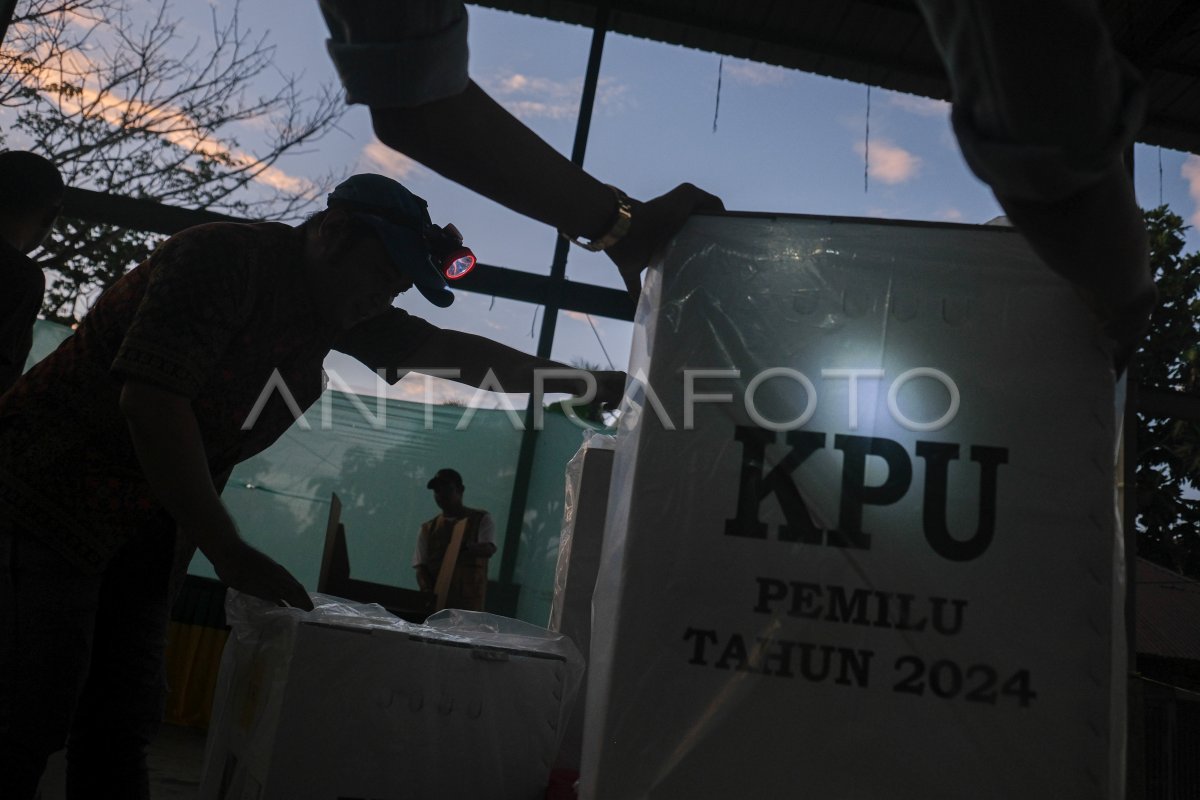 Persiapan Pemungutan Suara Pemilu 2024 Di Kendari ANTARA Foto